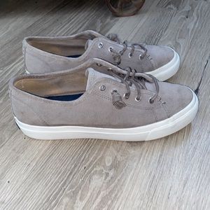 Sperry shoes/10